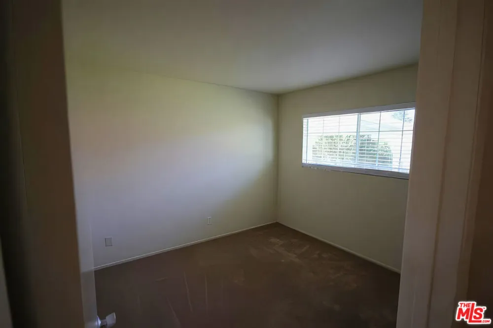 1051 Gill Avenue Port Hueneme, CA 93041
