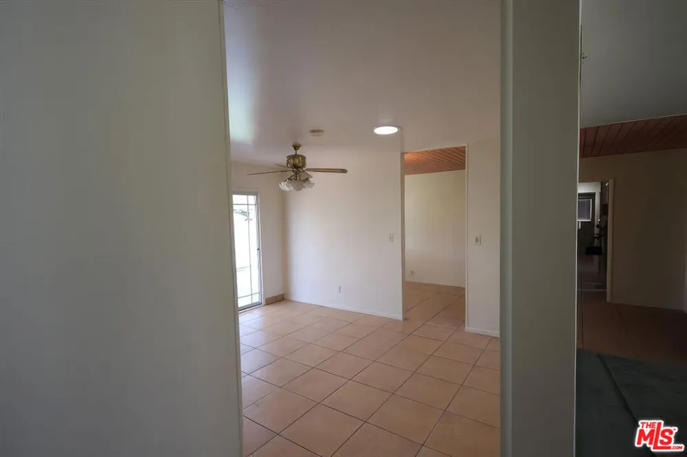 1051 Gill Avenue Port Hueneme, CA 93041