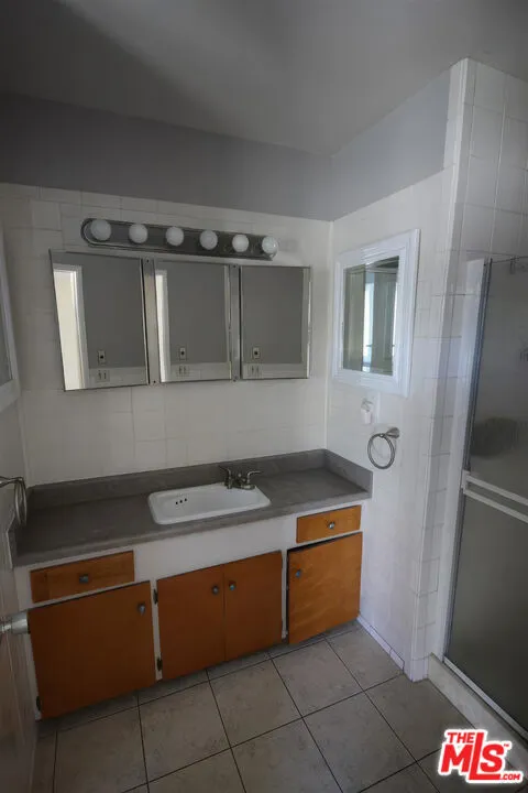 1051 Gill Avenue Port Hueneme, CA 93041