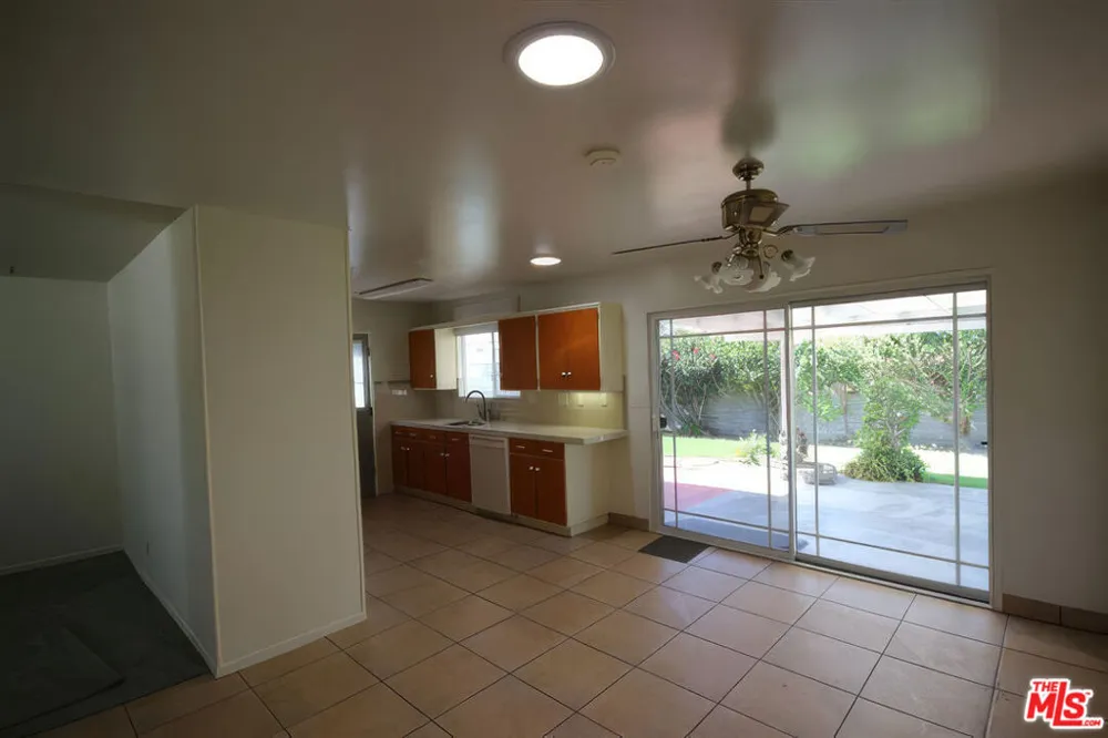 1051 Gill Avenue Port Hueneme, CA 93041