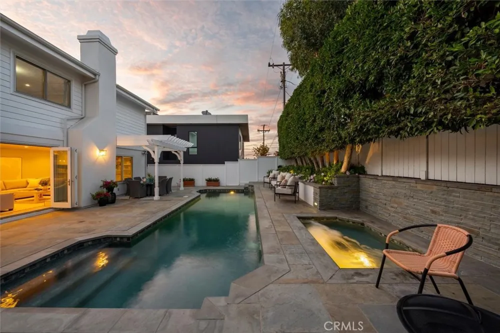 3406 Palm Avenue Manhattan Beach, CA 90266