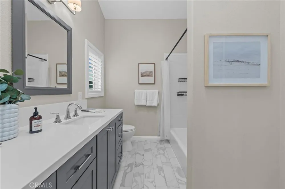 3406 Palm Avenue Manhattan Beach, CA 90266