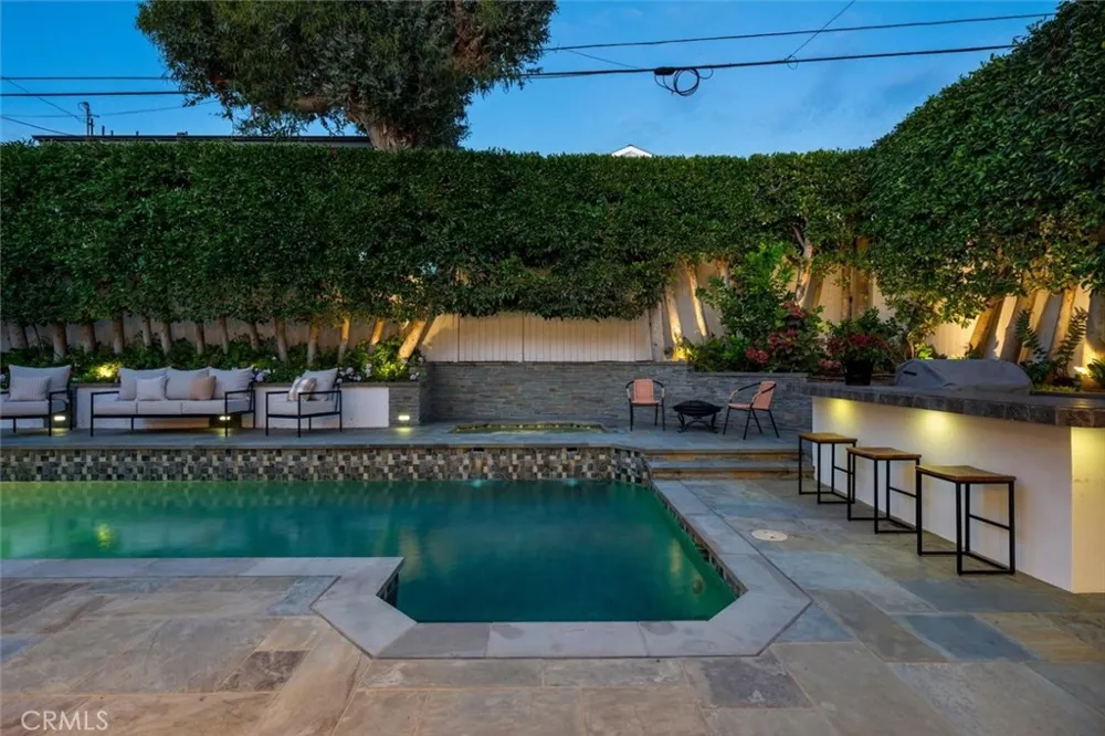 3406 Palm Avenue Manhattan Beach, CA 90266