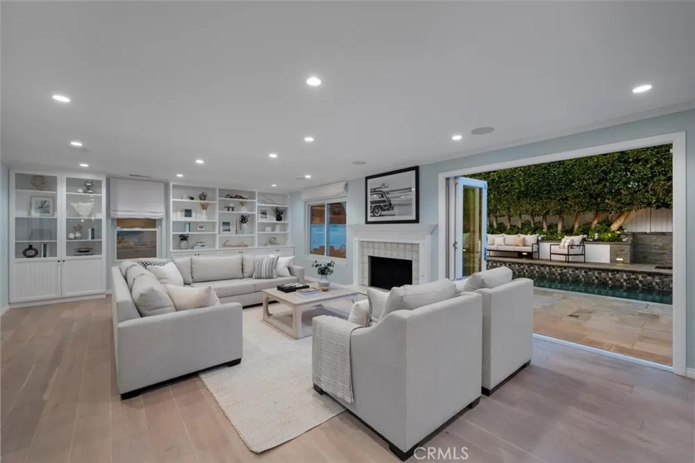 3406 Palm Avenue Manhattan Beach, CA 90266