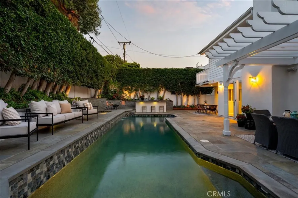 3406 Palm Avenue Manhattan Beach, CA 90266