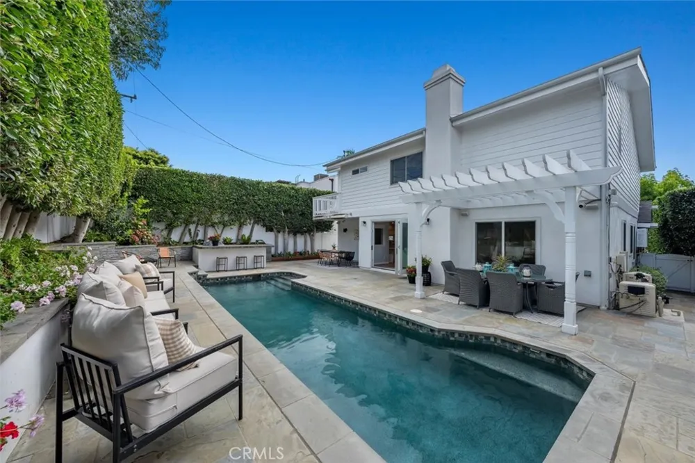 3406 Palm Avenue Manhattan Beach, CA 90266