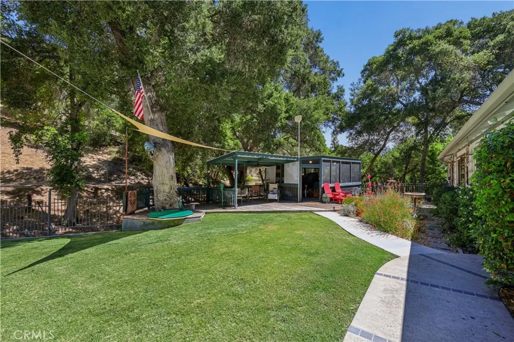 8390 Del Rio Atascadero, CA 93422