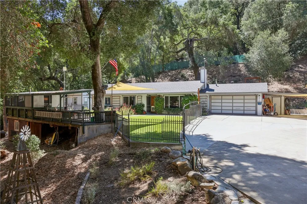 8390 Del Rio Atascadero, CA 93422