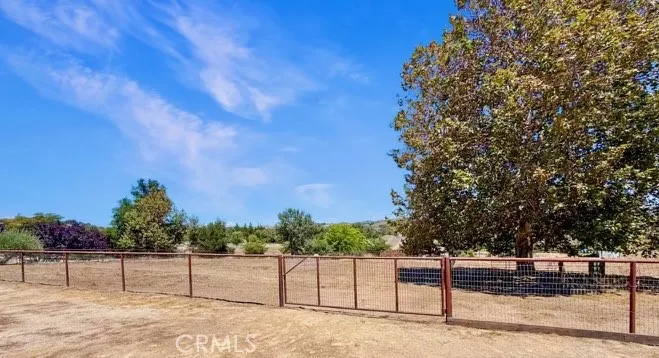 1380 Shane Templeton, CA 93465