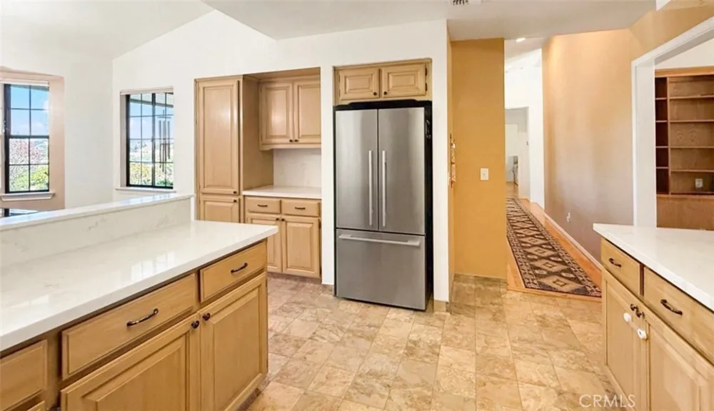 1380 Shane Templeton, CA 93465