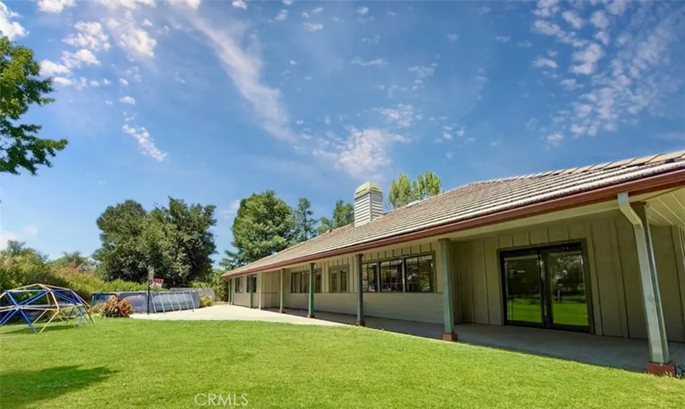 1380 Shane Templeton, CA 93465