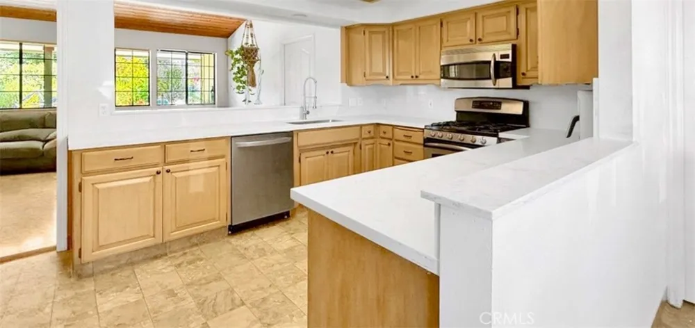 1380 Shane Templeton, CA 93465