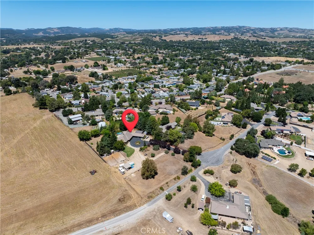 1380 Shane Templeton, CA 93465