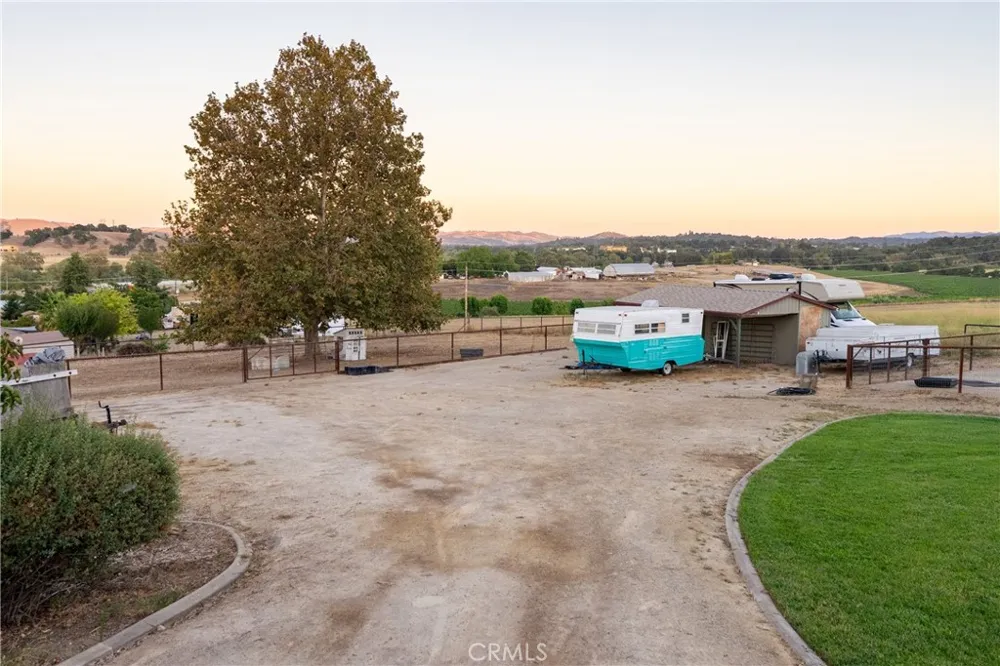 1380 Shane Templeton, CA 93465