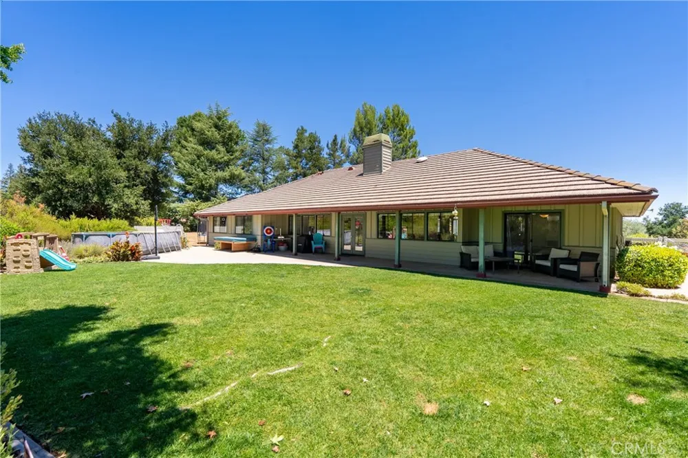 1380 Shane Templeton, CA 93465
