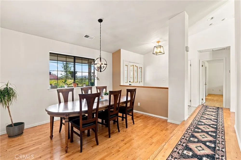 1380 Shane Templeton, CA 93465