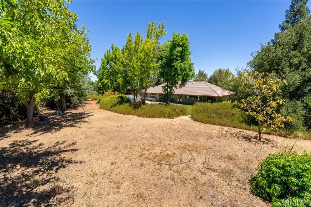 1380 Shane Templeton, CA 93465