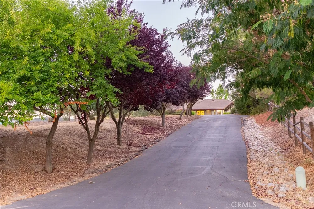 1380 Shane Templeton, CA 93465