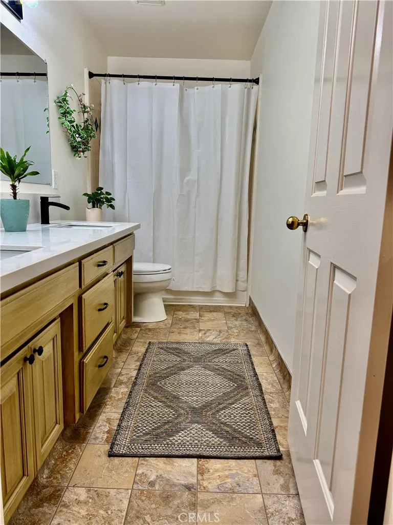 1380 Shane Templeton, CA 93465