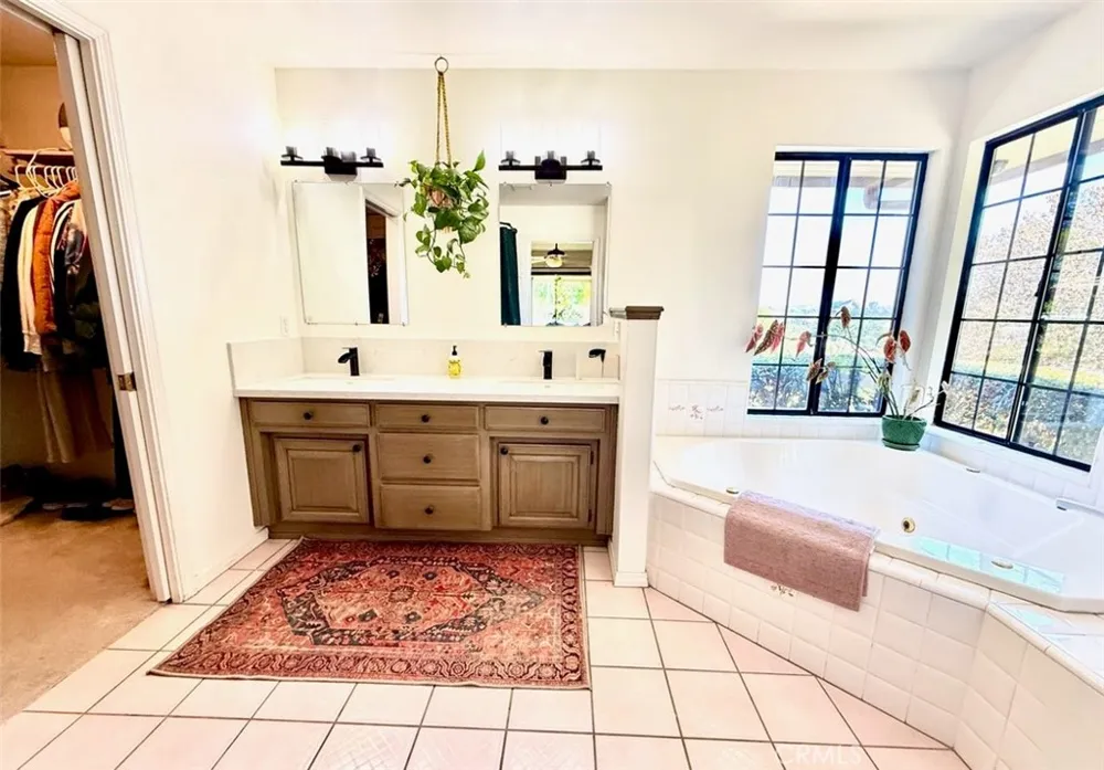 1380 Shane Templeton, CA 93465