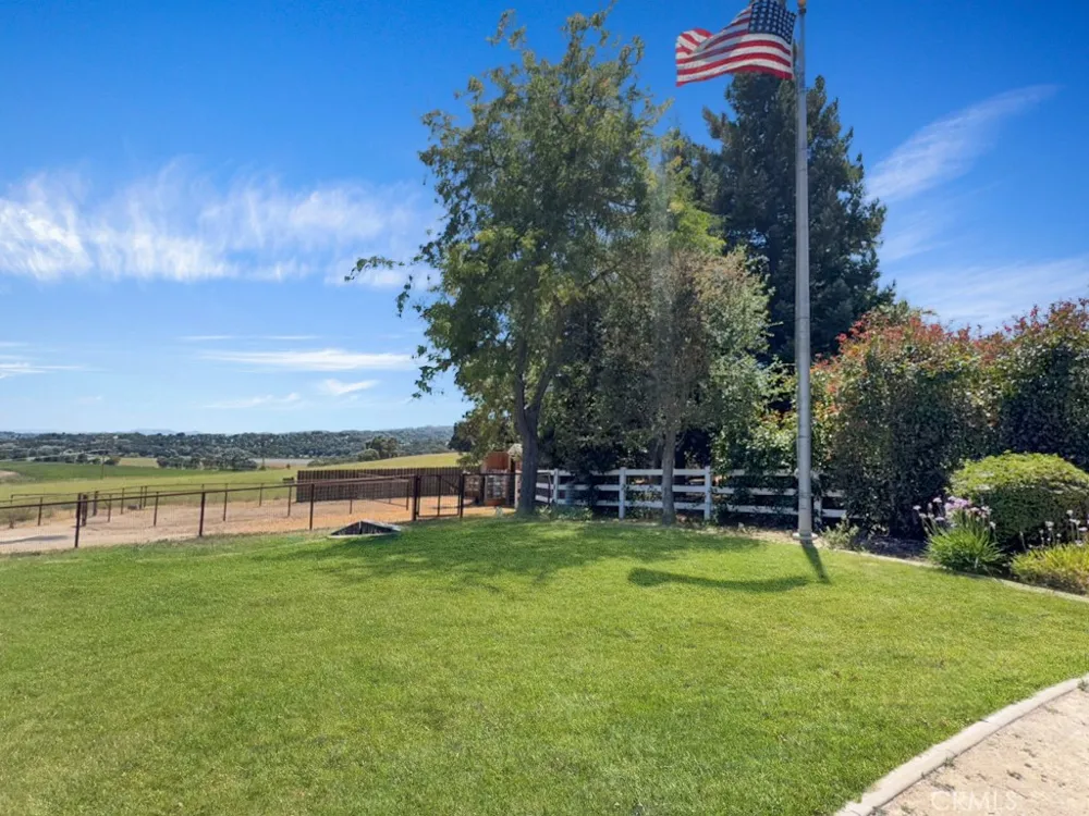 1380 Shane Templeton, CA 93465