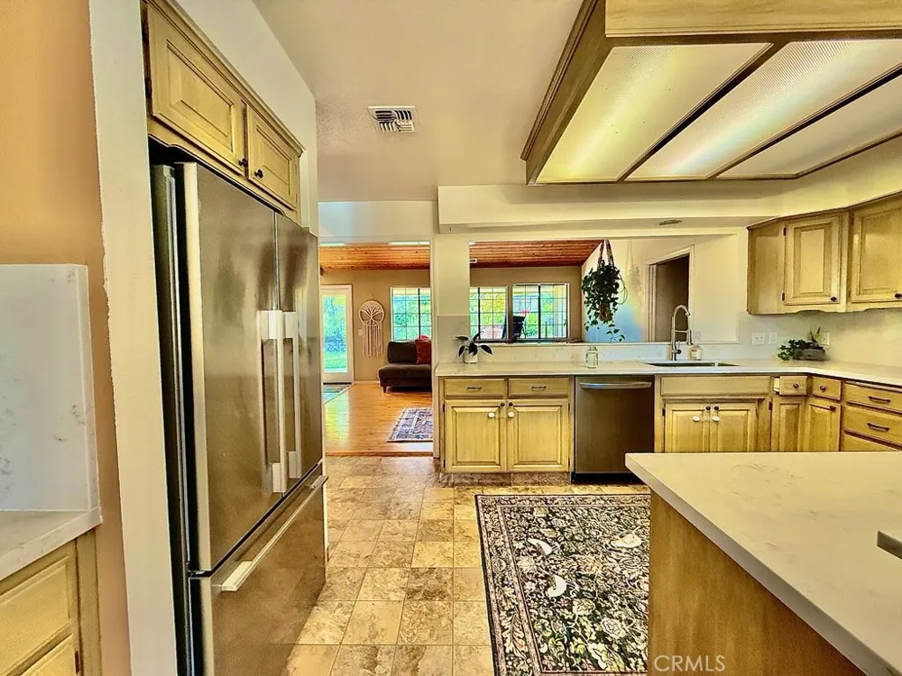 1380 Shane Templeton, CA 93465