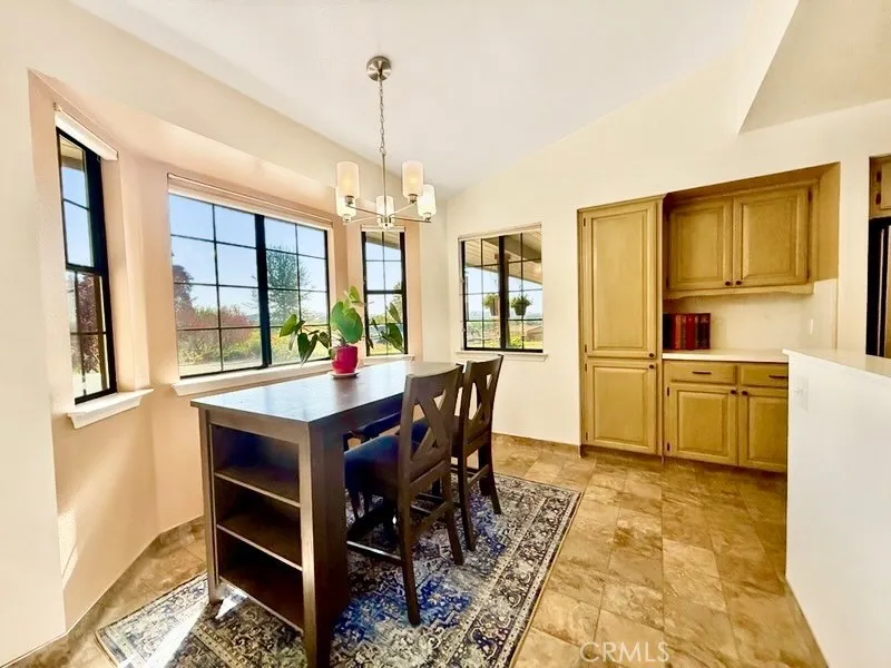 1380 Shane Templeton, CA 93465