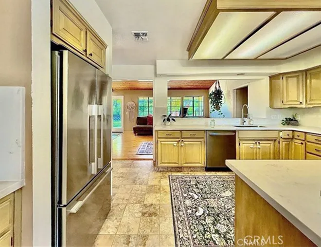 1380 Shane Templeton, CA 93465