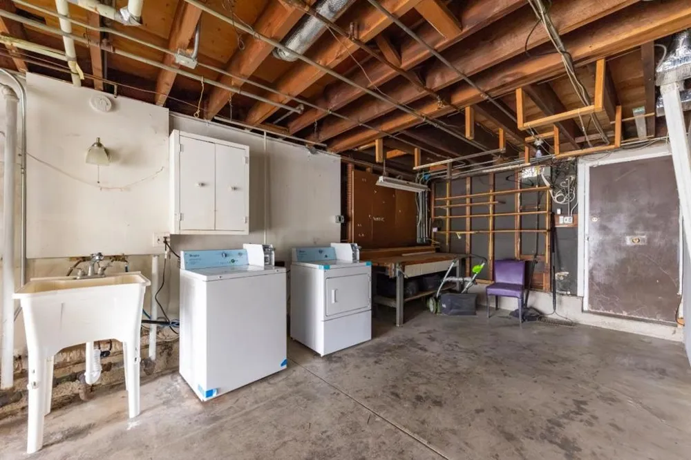 725 Clarinada Avenue Daly City, CA 94015