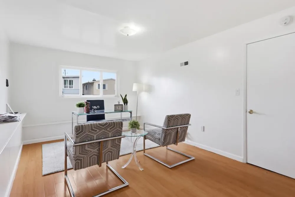 725 Clarinada Avenue Daly City, CA 94015