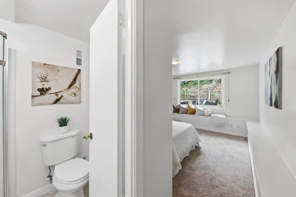 725 Clarinada Avenue Daly City, CA 94015