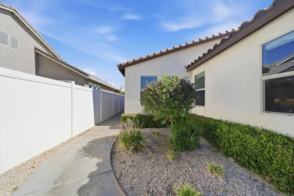 14313 Harborough Drive Bakersfield, CA 93311