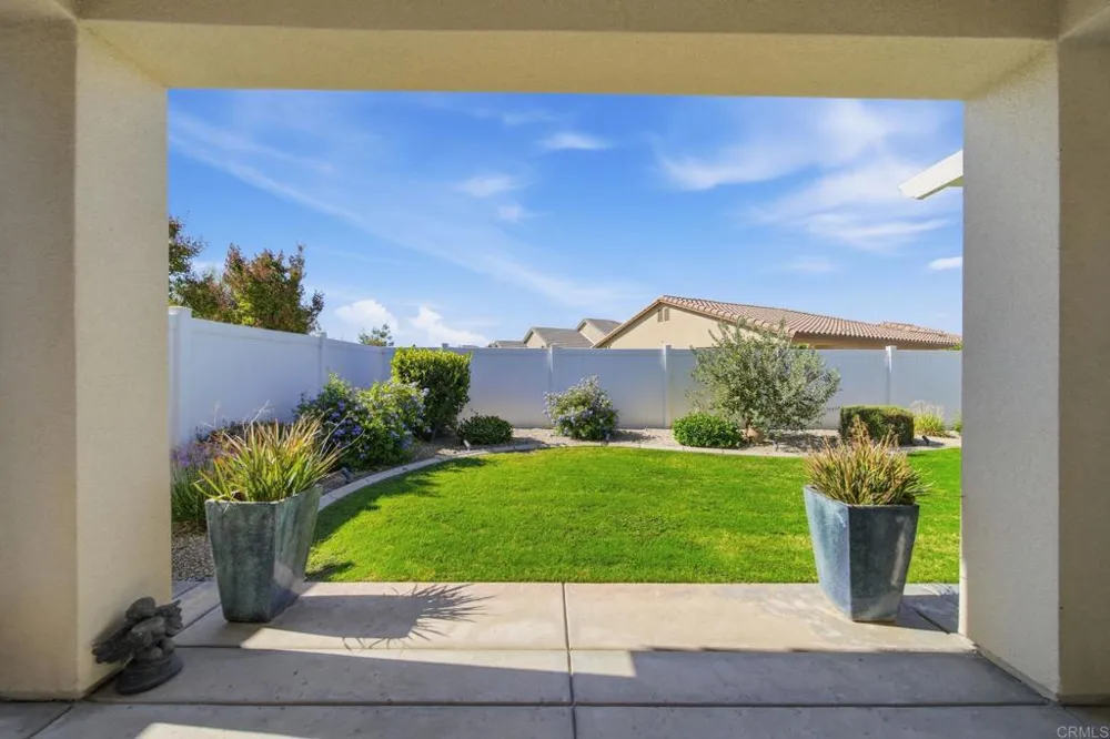 14313 Harborough Drive Bakersfield, CA 93311