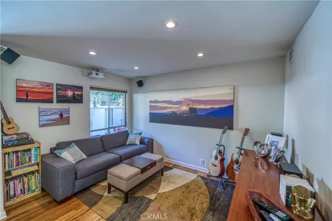 4353 Colfax Avenue #13