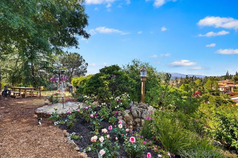 720 Sky Mountain Lane Alpine, CA 91901
