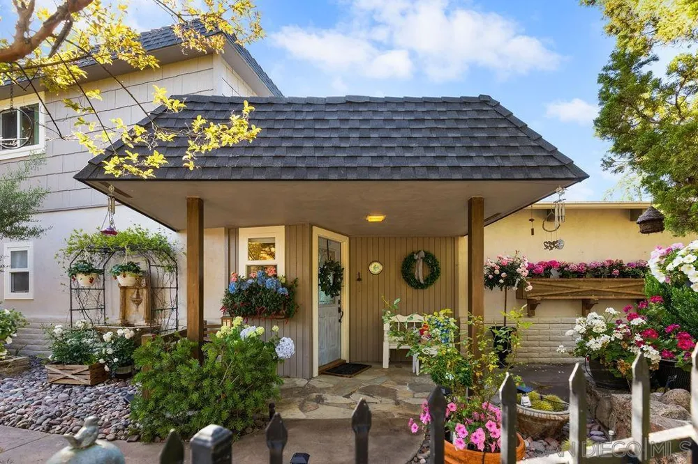 720 Sky Mountain Lane Alpine, CA 91901