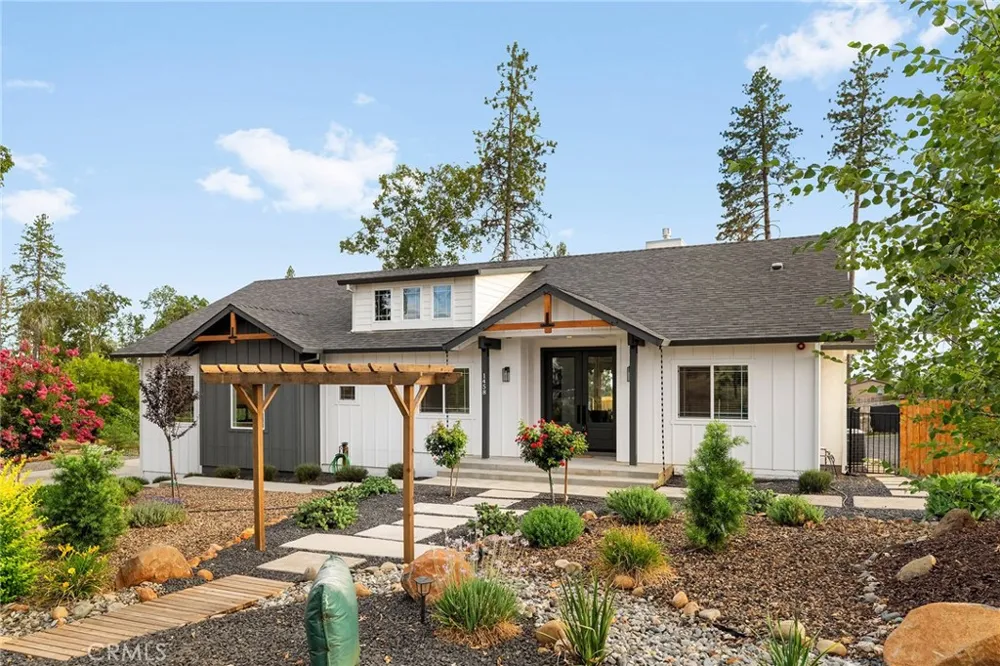 1458 Leafy Lane Paradise, CA 95969