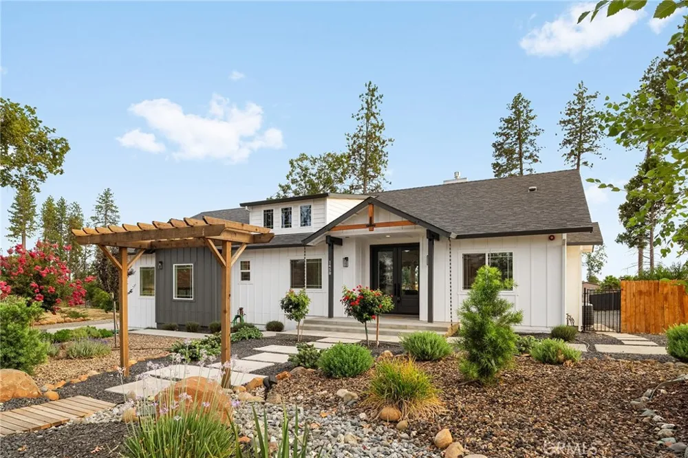1458 Leafy Lane Paradise, CA 95969