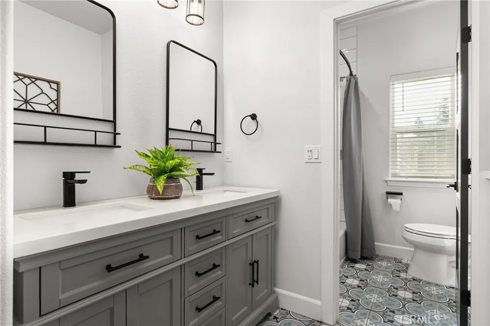 1458 Leafy Lane Paradise, CA 95969