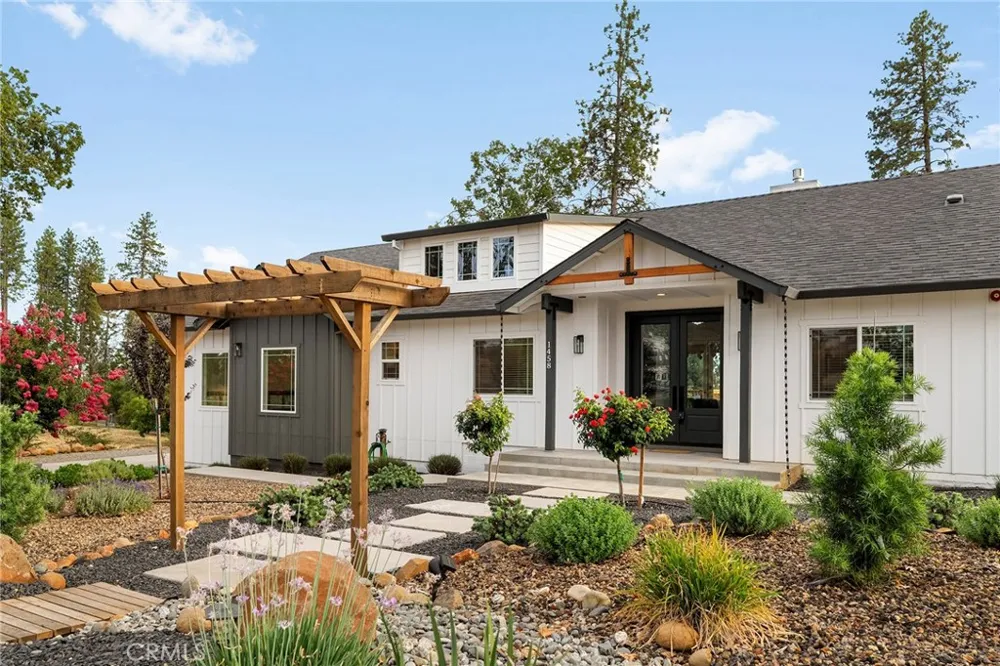 1458 Leafy Lane Paradise, CA 95969