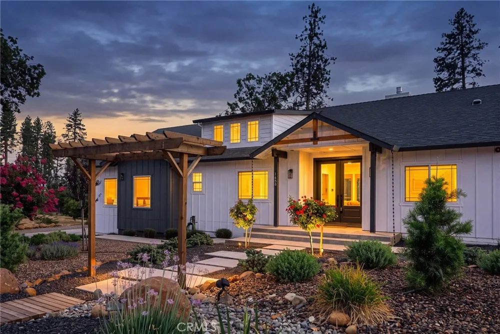 1458 Leafy Lane Paradise, CA 95969