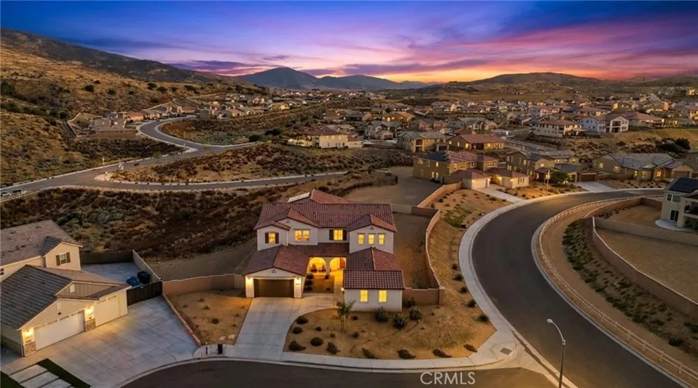 39648 Canter Court Palmdale, CA 93551