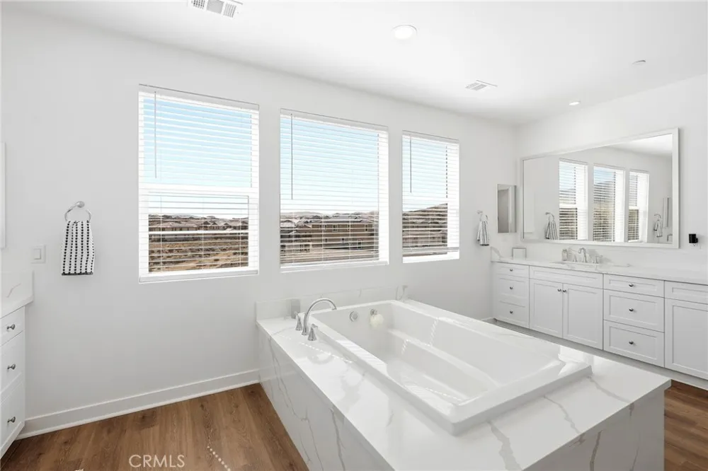 39648 Canter Court Palmdale, CA 93551