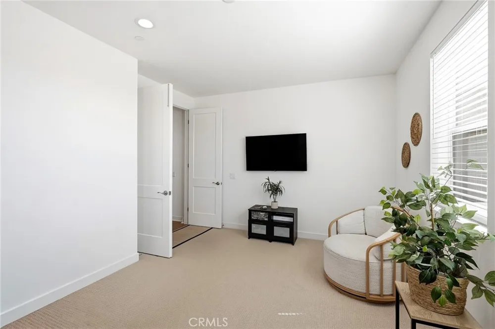 39648 Canter Court Palmdale, CA 93551