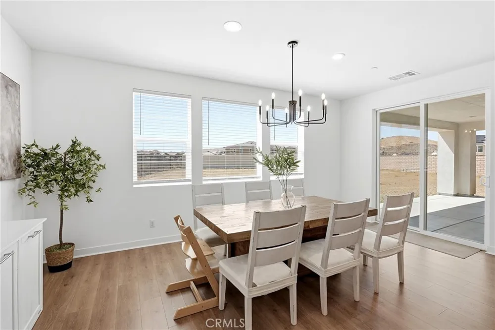 39648 Canter Court Palmdale, CA 93551