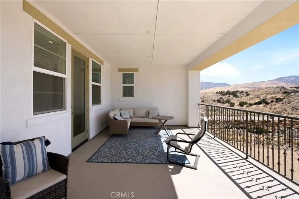 39648 Canter Court Palmdale, CA 93551