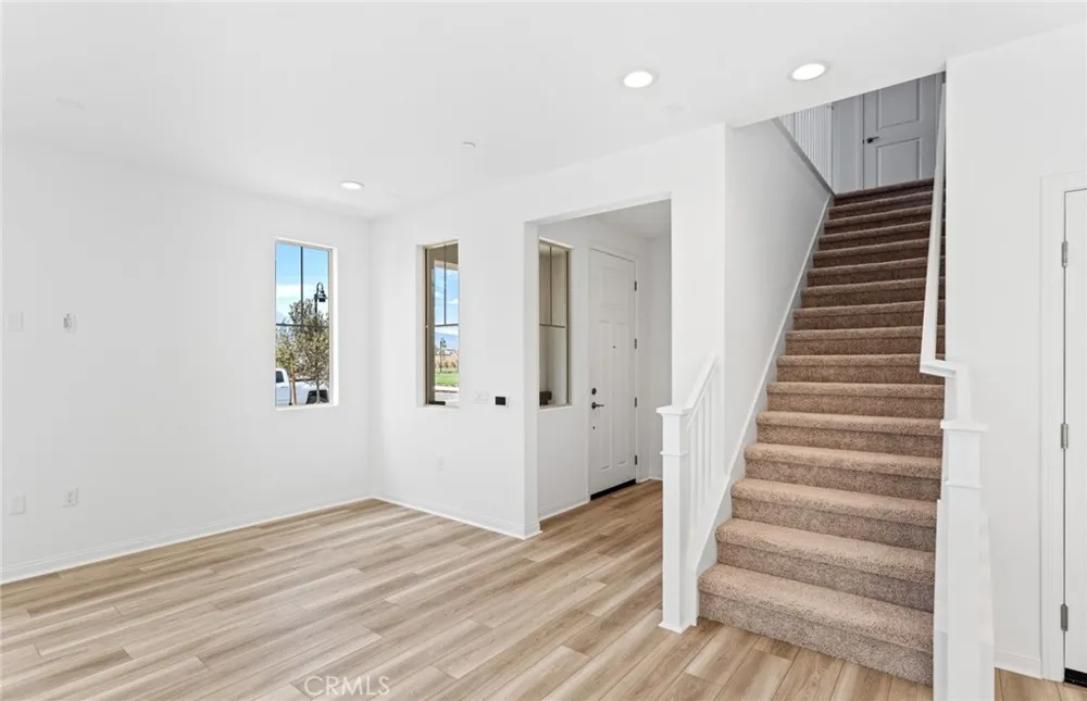 4234 East Flutter Privado Ontario, CA 91761