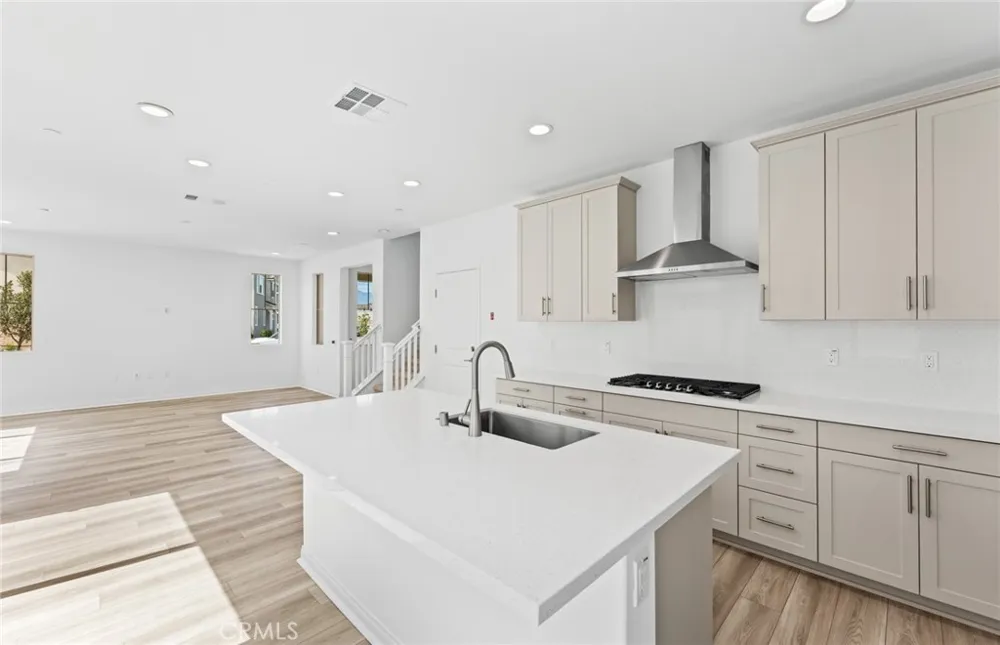 4234 East Flutter Privado Ontario, CA 91761