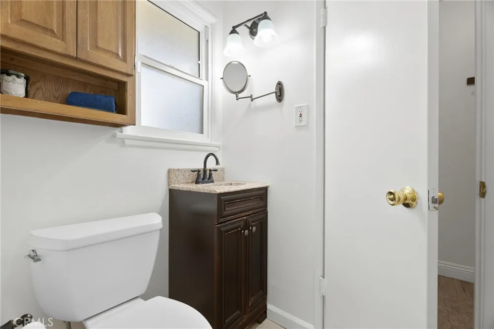 20310 Londelius Winnetka, CA 91306