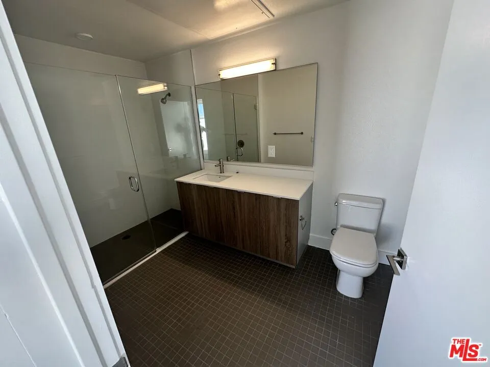 4210 Del Rey Avenue #417 Marina del Rey, CA 90292